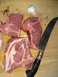 Превью Корейка вольерного кабана на кости