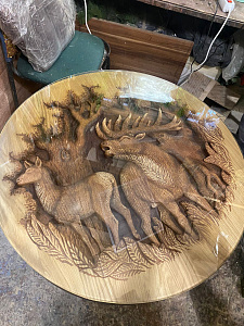 Превью Стол на ножке из рога оленя