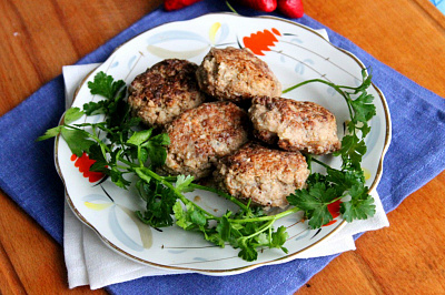 Превью Котлеты из медвежатины