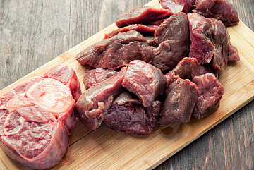 Фото Окорок бизона на кости